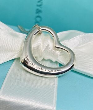 Tiffany & Co large Peretti open heart necklace 27mm 9.8 grams  16” silver 925